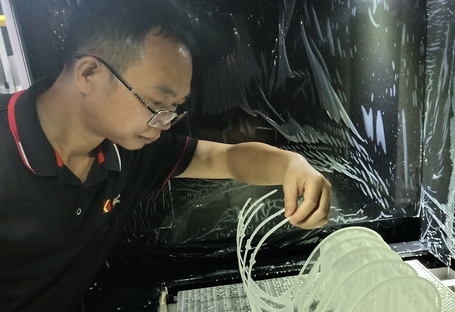 劳动最光荣丨江西杨华杰荣获“2022年湘东区最美产业工人”称号 劳动最光荣丨江西杨华杰荣获“2022年湘东区最美产业工人”称号